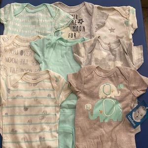 Brand New 8 pack onesie set